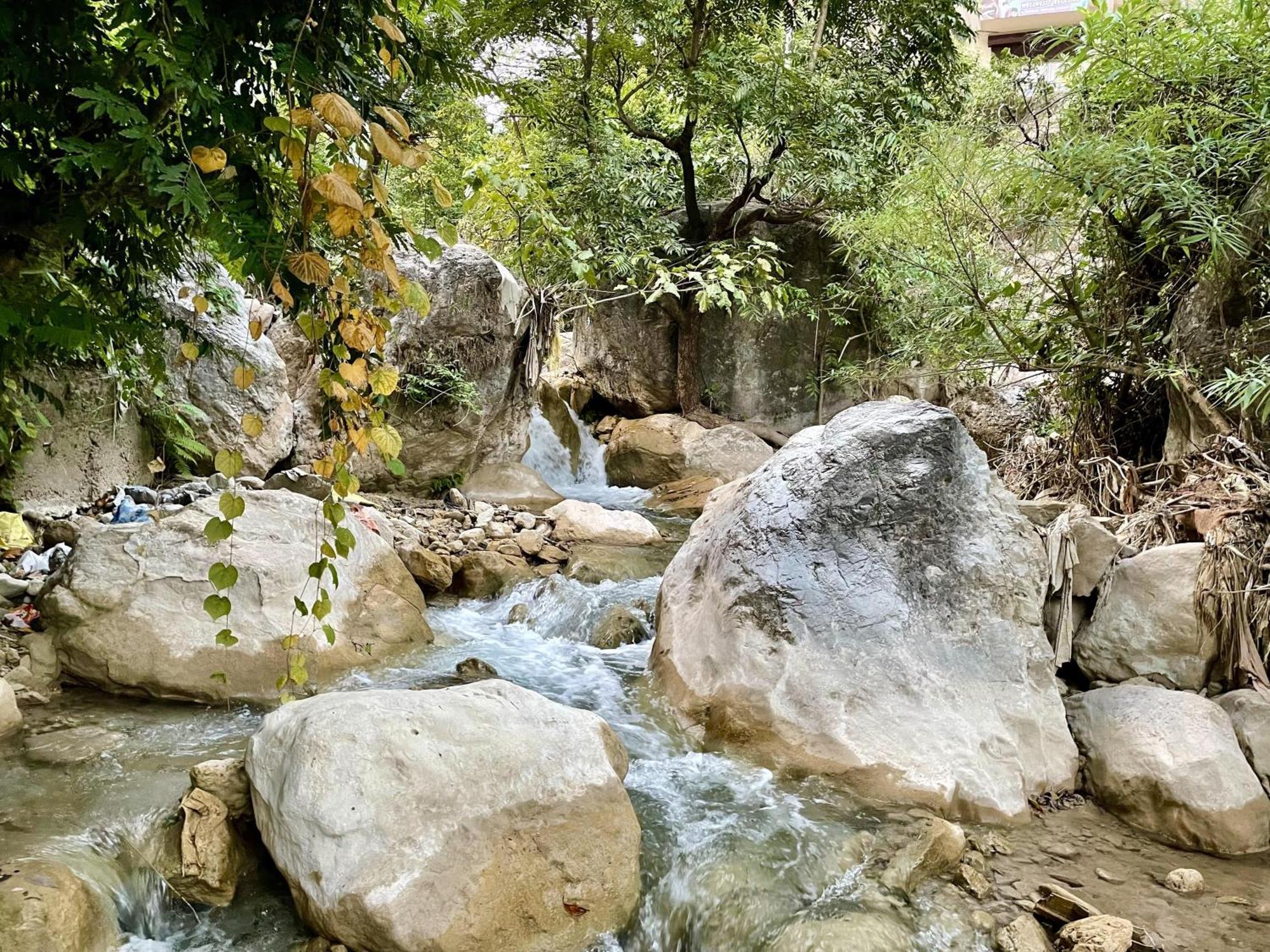 Hotel Shiv Inn Near Secret Waterfall Rishikesh Exterior photo